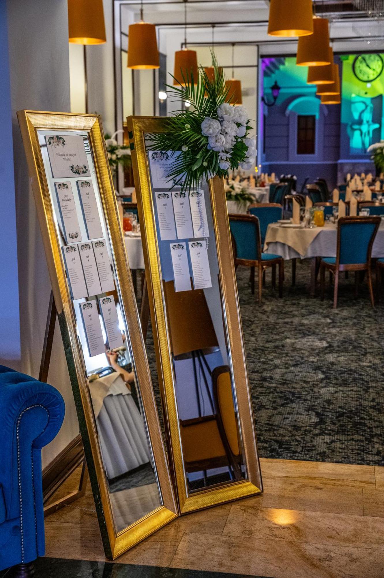 צ'סטוצ'ובה Hotel Sonex מראה חיצוני תמונה