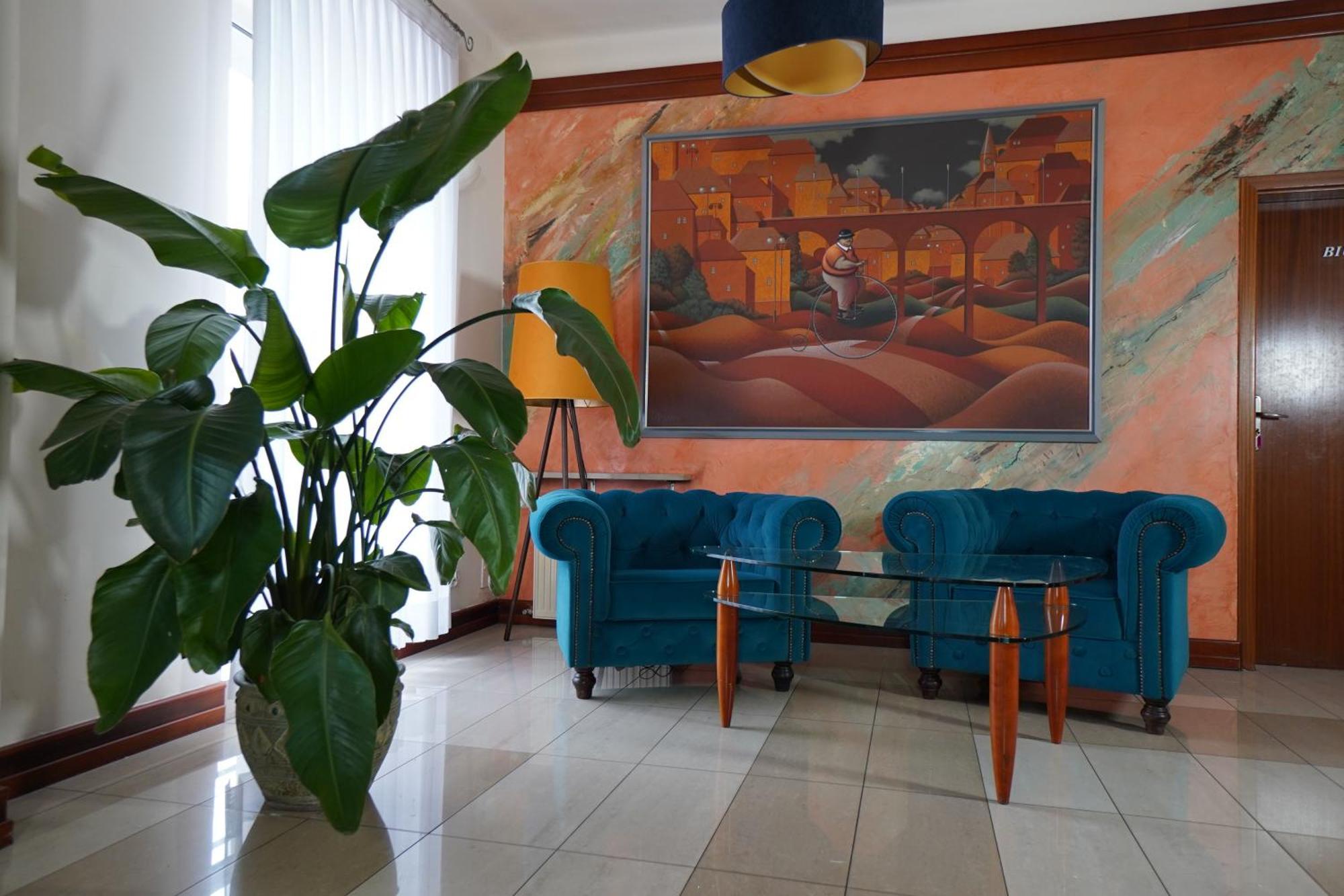 צ'סטוצ'ובה Hotel Sonex מראה חיצוני תמונה